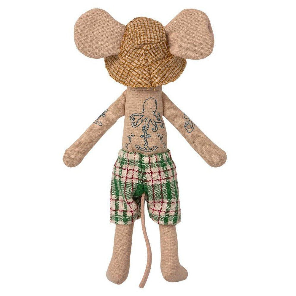 Maileg - Beach dad mouse in Cabin de Plage | Scout & Co