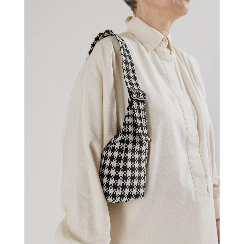 Baggu – Mini Nylon Shoulder bag - Black & White Pixel Gingham | Scout & Co