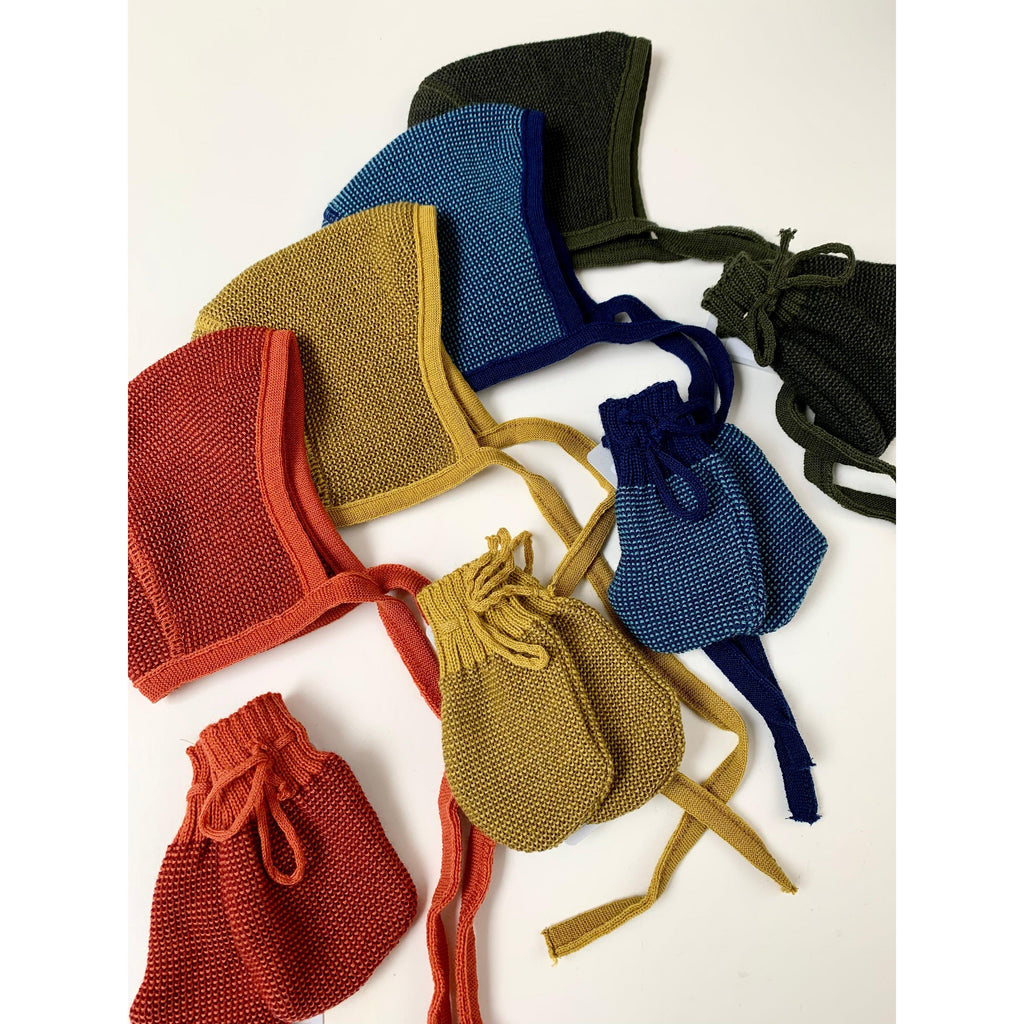 Disana - Baby knitted bonnet hat - Orange / Bordeaux | Scout & Co